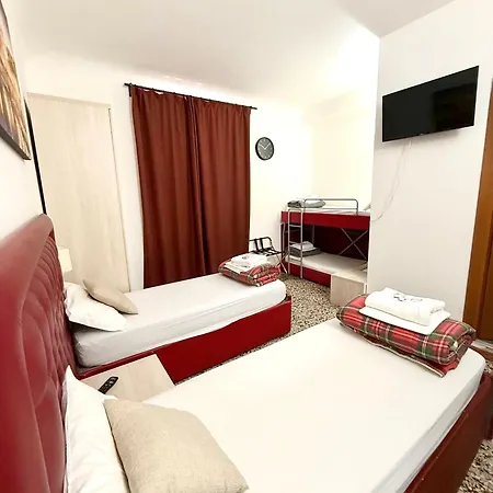Penzion Grand Gaeta 3*