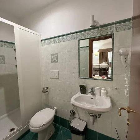 Grand Gaeta Gasthof 3*